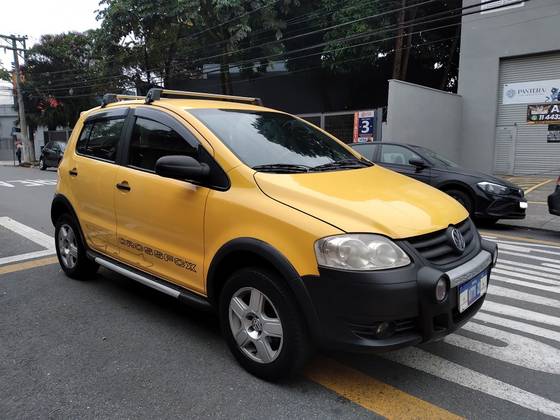 VOLKSWAGEN CROSSFOX 1.6 MI FLEX 8V 4P MANUAL